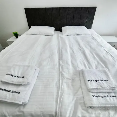 Apartmán Royal 102 *